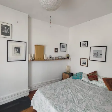 Cute Flat Close To Stade De France Olympics